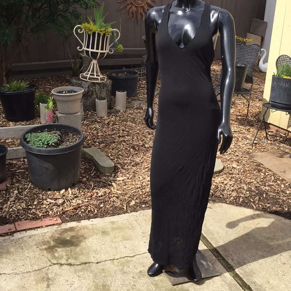 Black long dress size medium SUPER SEXY
